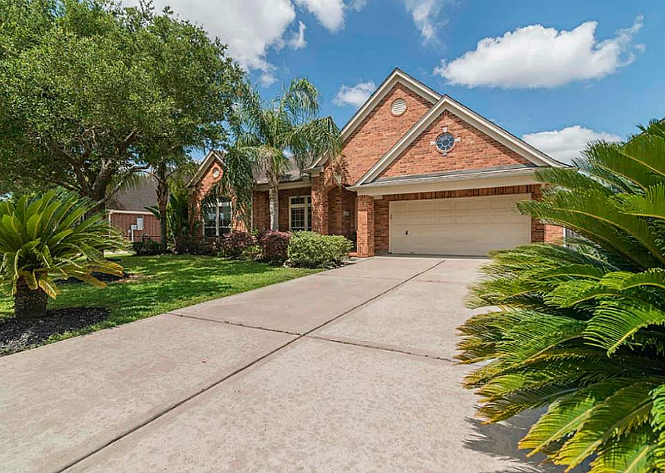 1st image of 2914 Grand Shore Ct
