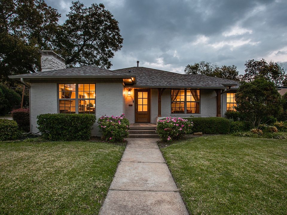 01Brookhurst434.jpg