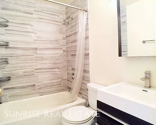 Rented by Sunrise Real Estate | media 44