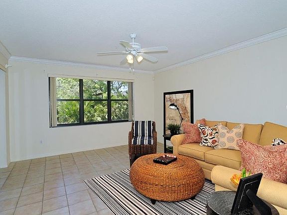 2nd image of 2788 Moss Oak Dr #5