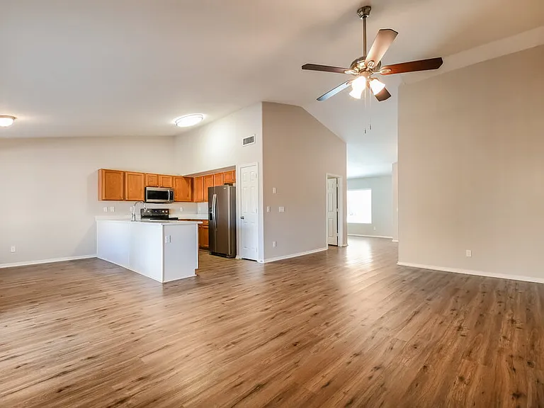 820 N Sailors Way — Photo 9