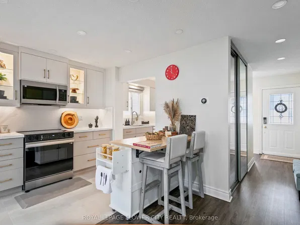 35 Camberley Cres, Brampton, ON L6V 3L3