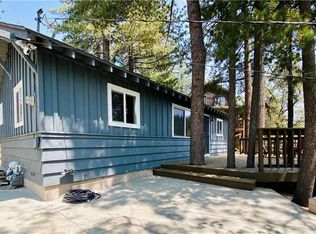 32344 Parkland Dr, Running Springs, CA 92382