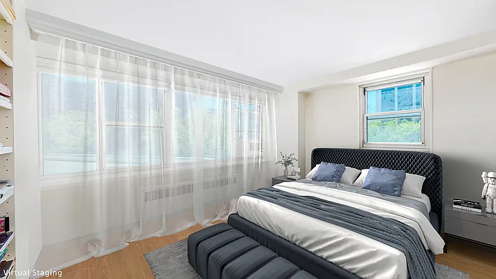 Sold by R New York | media 8