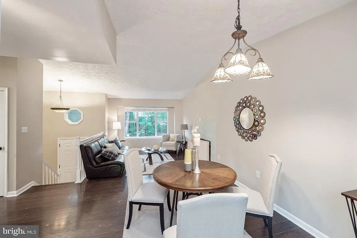 3 bed, 1756 sqft, $2,400 — Photo 4
