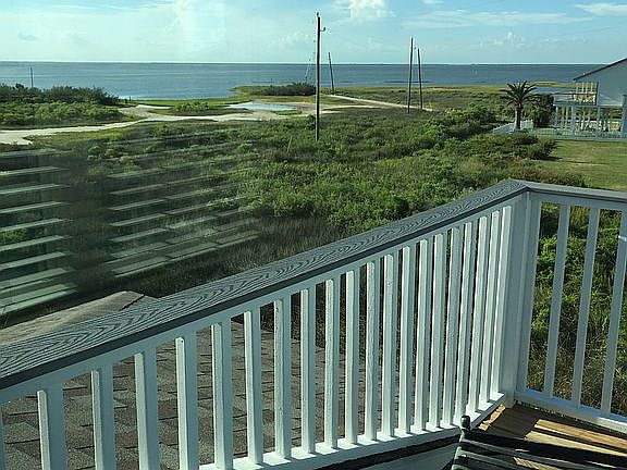 3rd image of 22516 Bay Point Dr