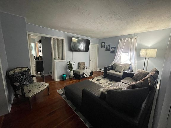 5th image of 3 Kensington St Floor 1