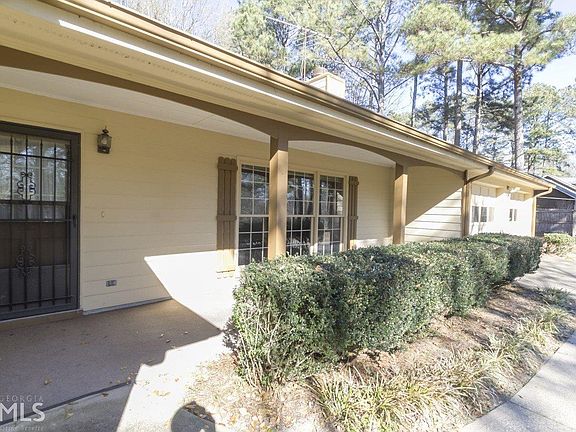 2nd image of 570 Sequoia Ct