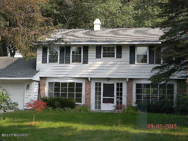 1st image of 216 Robinwood Dr