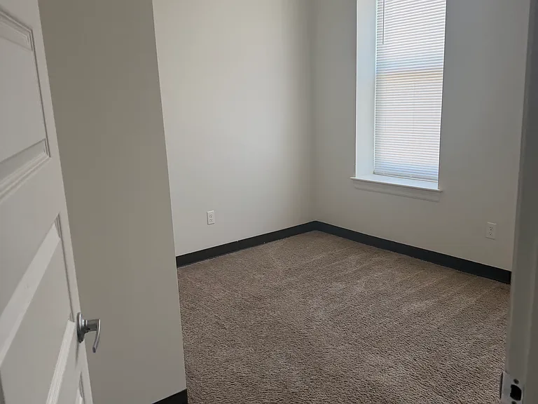 3939-3941 Nebraska Ave #A — Photo 5