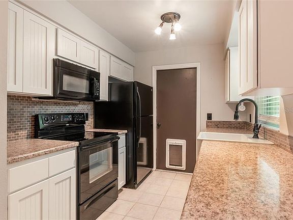 5th image of 2703 S Dellwood Dr