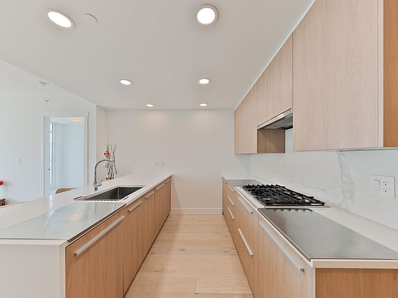 3rd image of 2780 Valley Centre Ave #504
