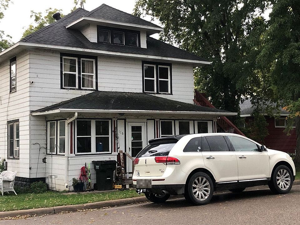 1st image of 116 Central Ave E