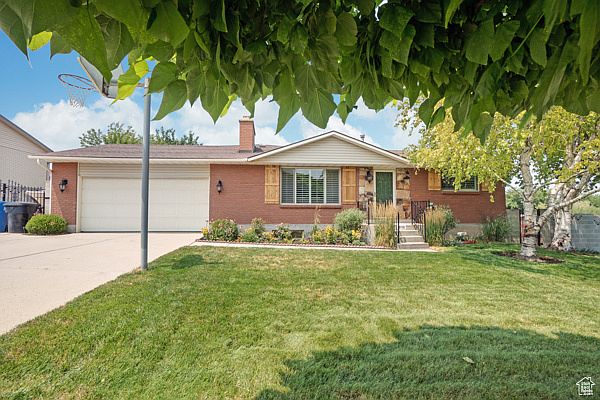 1st image of 3118 W Bernina Dr