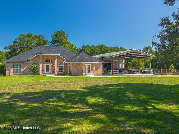 3rd image of 88 Virgil Lewis Rd W