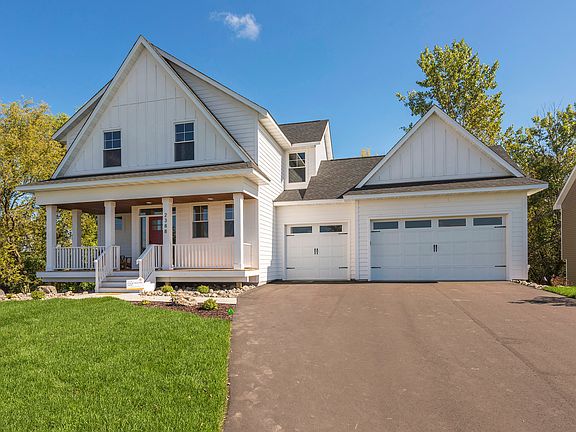 2nd image of 2356 Woods Dr