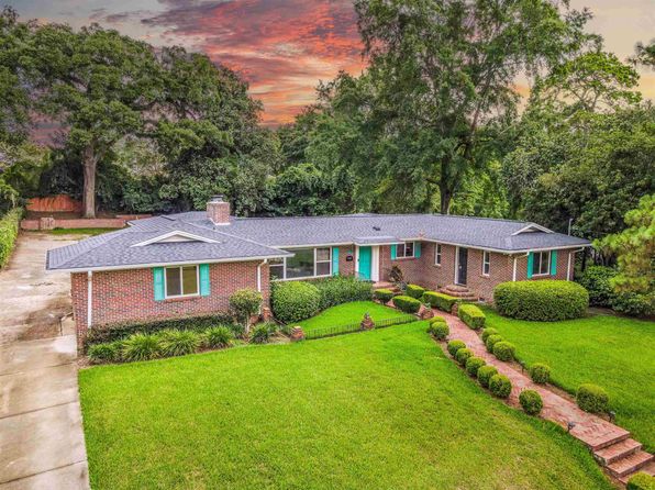 1438 Mitchell Ave