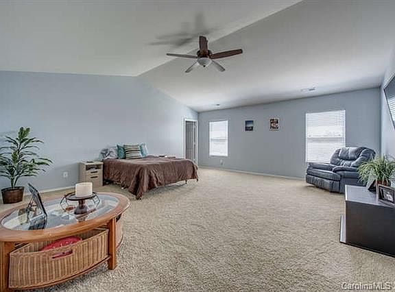 4th image of 1016 Sweetgum St