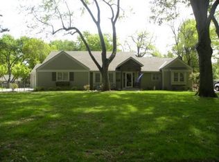 8215 Ensley Ln, Leawood, KS 66206