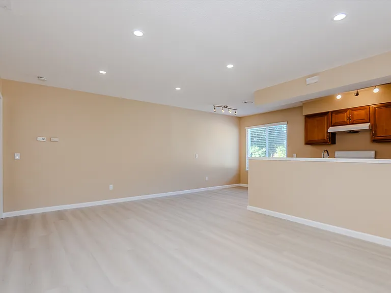194 Bean Creek Rd — Photo 2