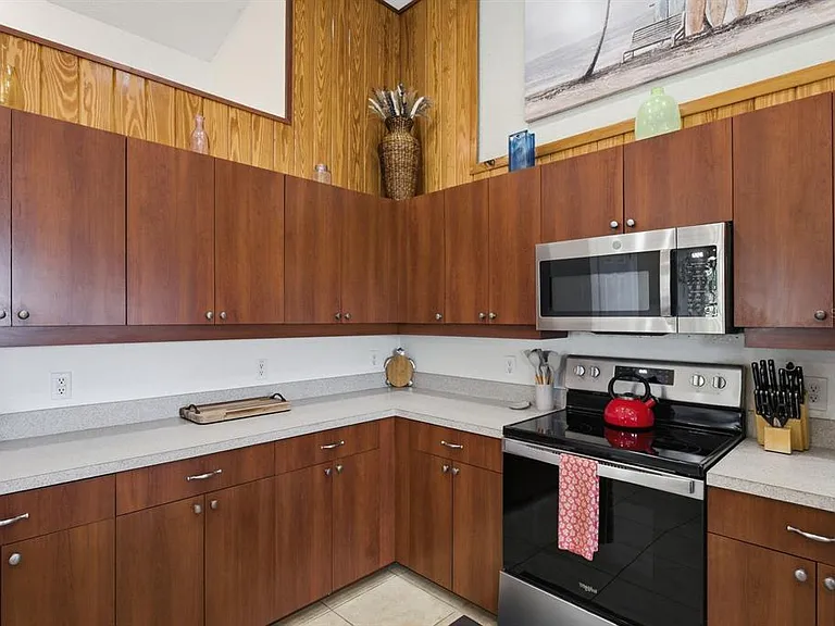 6731 Arroyo Dr — Photo 14