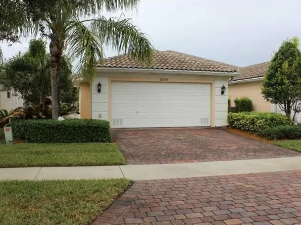8395 Quito Pl, Wellington, FL 33414