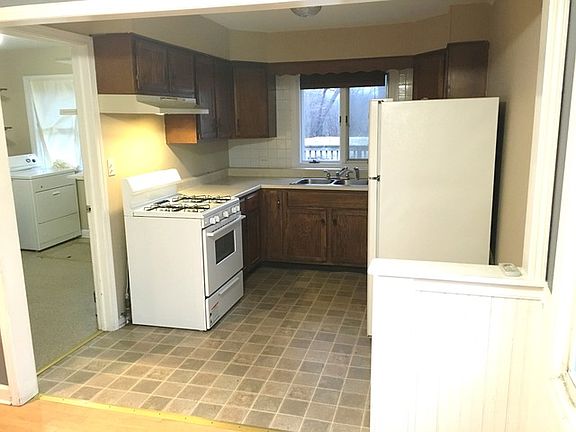 4th image of 511 N Columbine Ave