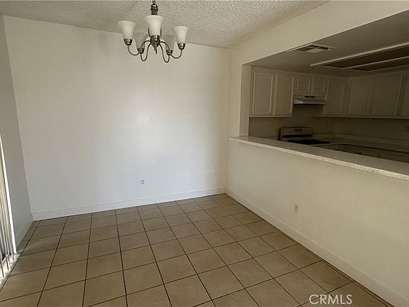 2nd image of 1025 N Tippecanoe Ave Unit 149