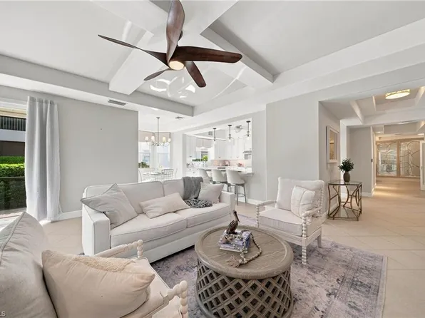 583 Avellino Isles CIR #24102, NAPLES, FL 34119