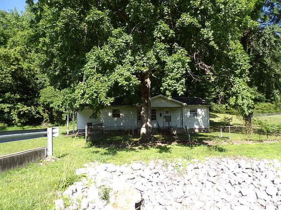 3rd image of 241 Lomax Ave
