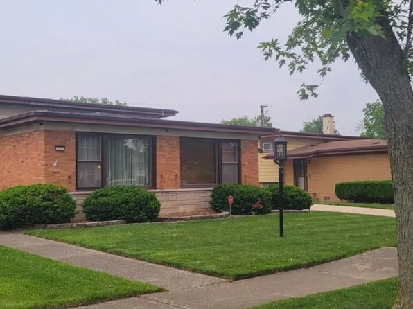 251 S Mayfair Pl, Chicago Heights, IL 60411