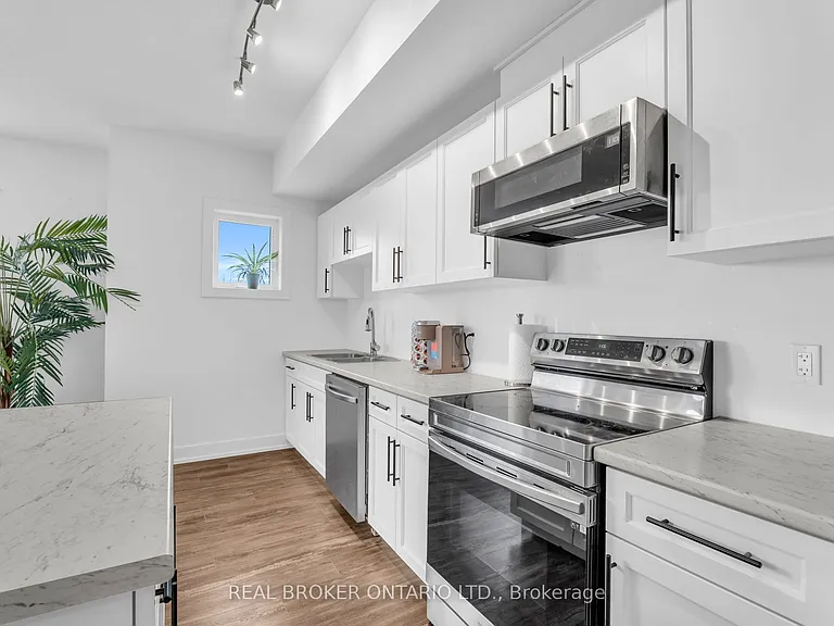 17 Centre St #311 — Photo 11
