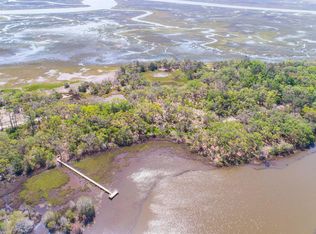 271 Toomer Rd, St Helena Is, SC 29920