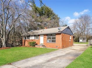 2105 Lowe Ave, High Point, NC 27260