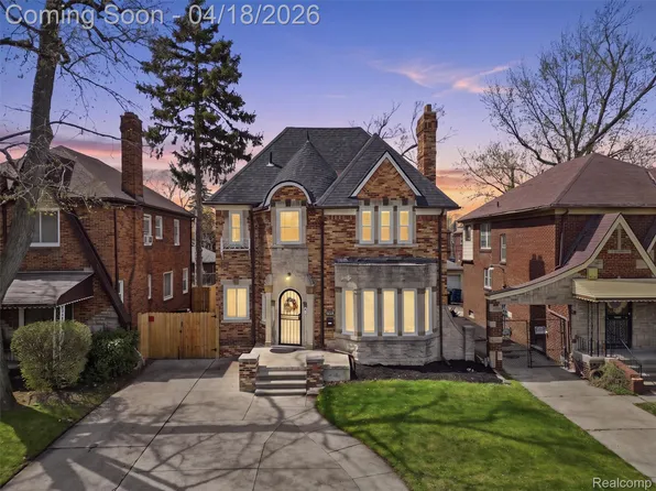 18043 Wisconsin St, Detroit, MI 48221