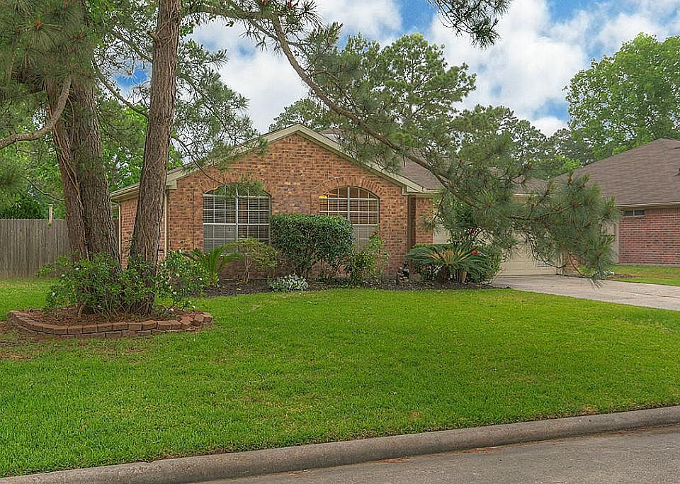 Great Expectations are fulfilled in this 4 bedroom split floor plan - this is it!