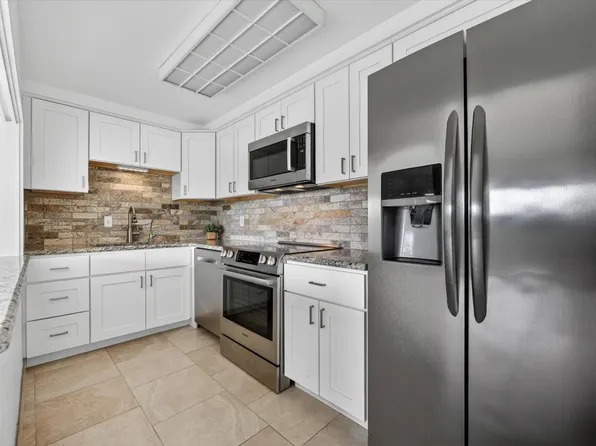 6211 W Northwest Hwy APT G312, Dallas, TX 75225