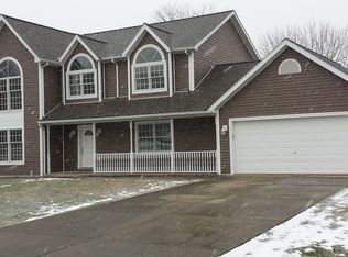 209 Armstrong St, Ford City, PA 16226
