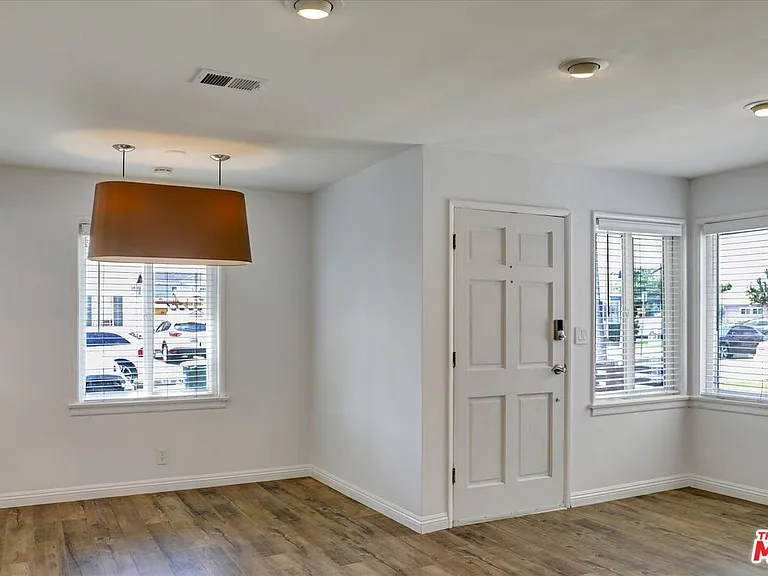 14110 Shoup Ave — Photo 8