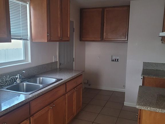 5th image of 11472 Copeland St