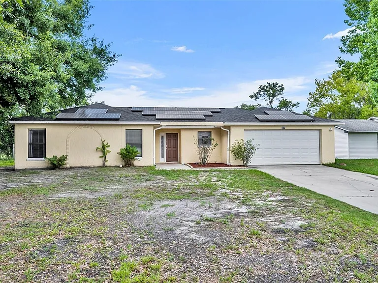 832 Valnera Ct — Photo 1