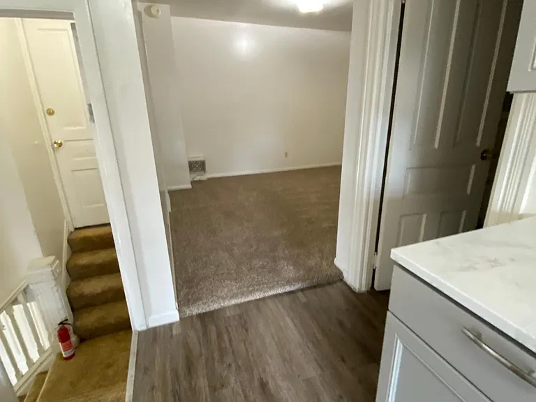 315 N Washington St #4 — Photo 8