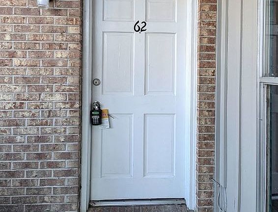2nd image of 7201 Arlington Expy APT 62