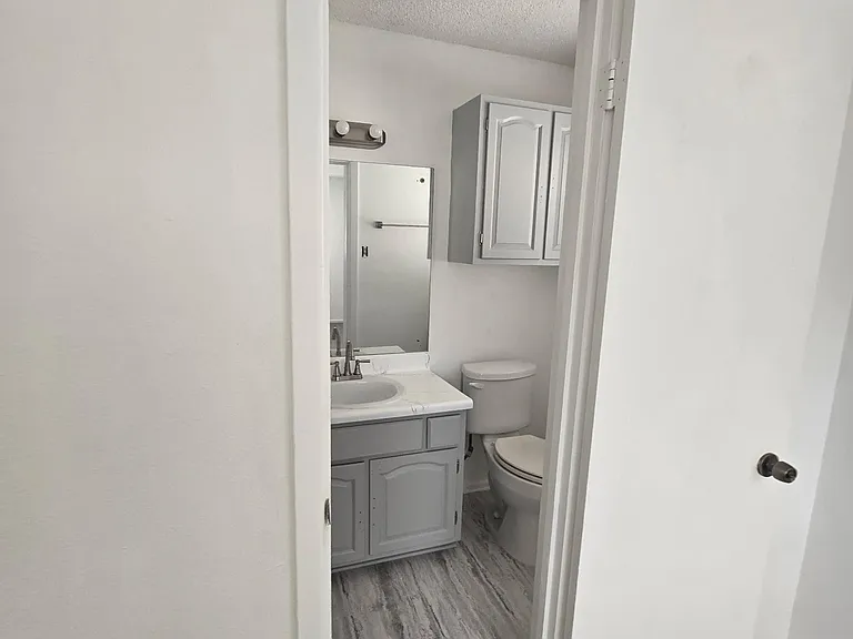 618 Chauncey Dr #4 — Photo 5