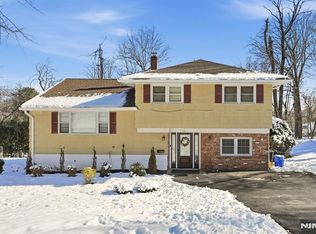 14 King Rd, Park Ridge, NJ 07656