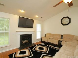 4010 Maple Shore Dr, Matthews, NC 28104