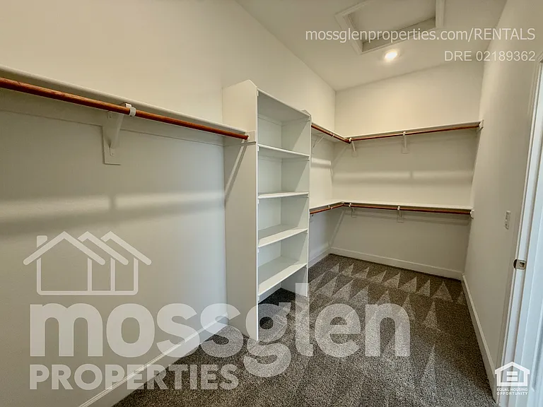5666 Sailrock St — Photo 29