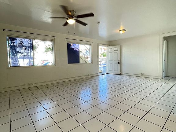 3rd image of 3205 Castle St APT 1