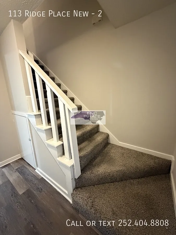 2 bed, 1.5 bath, $900 — Photo 2