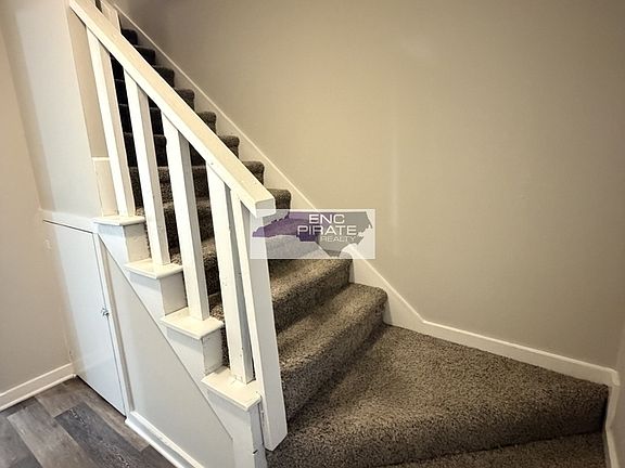 2nd image of 113 Ridge Pl #2